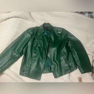 Short Olive Green Jacket Woman’s